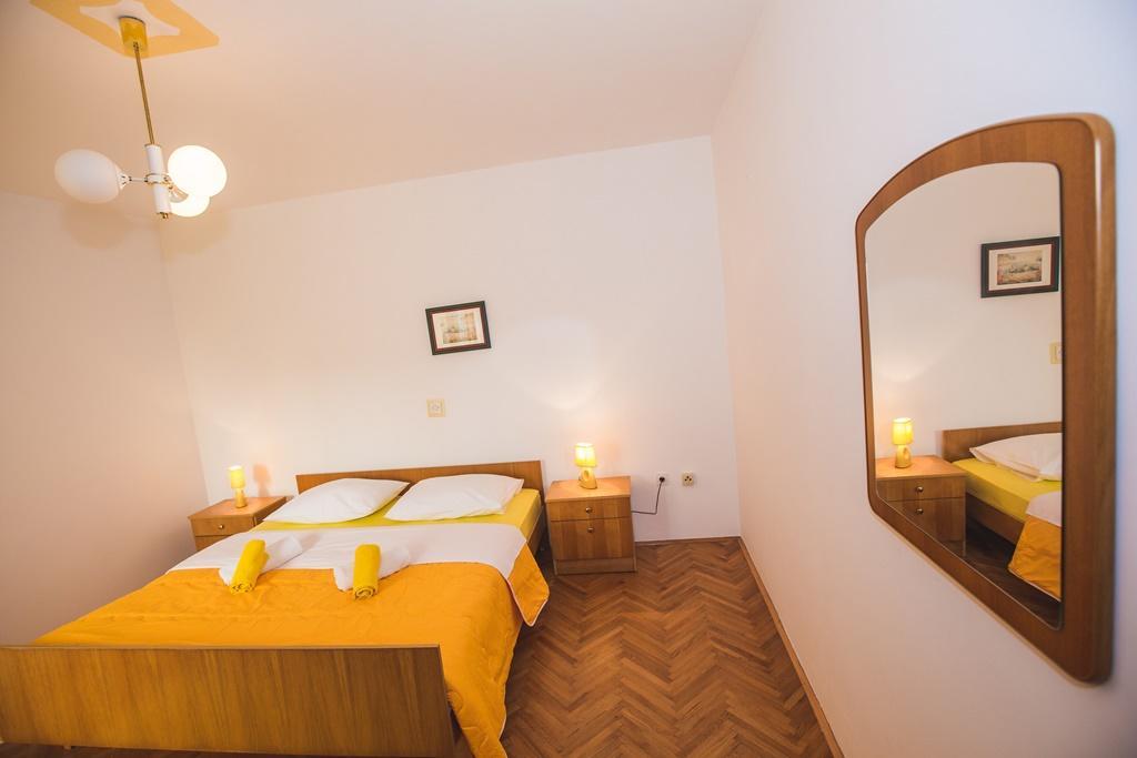 Apartments Renata Banjol Chambre photo